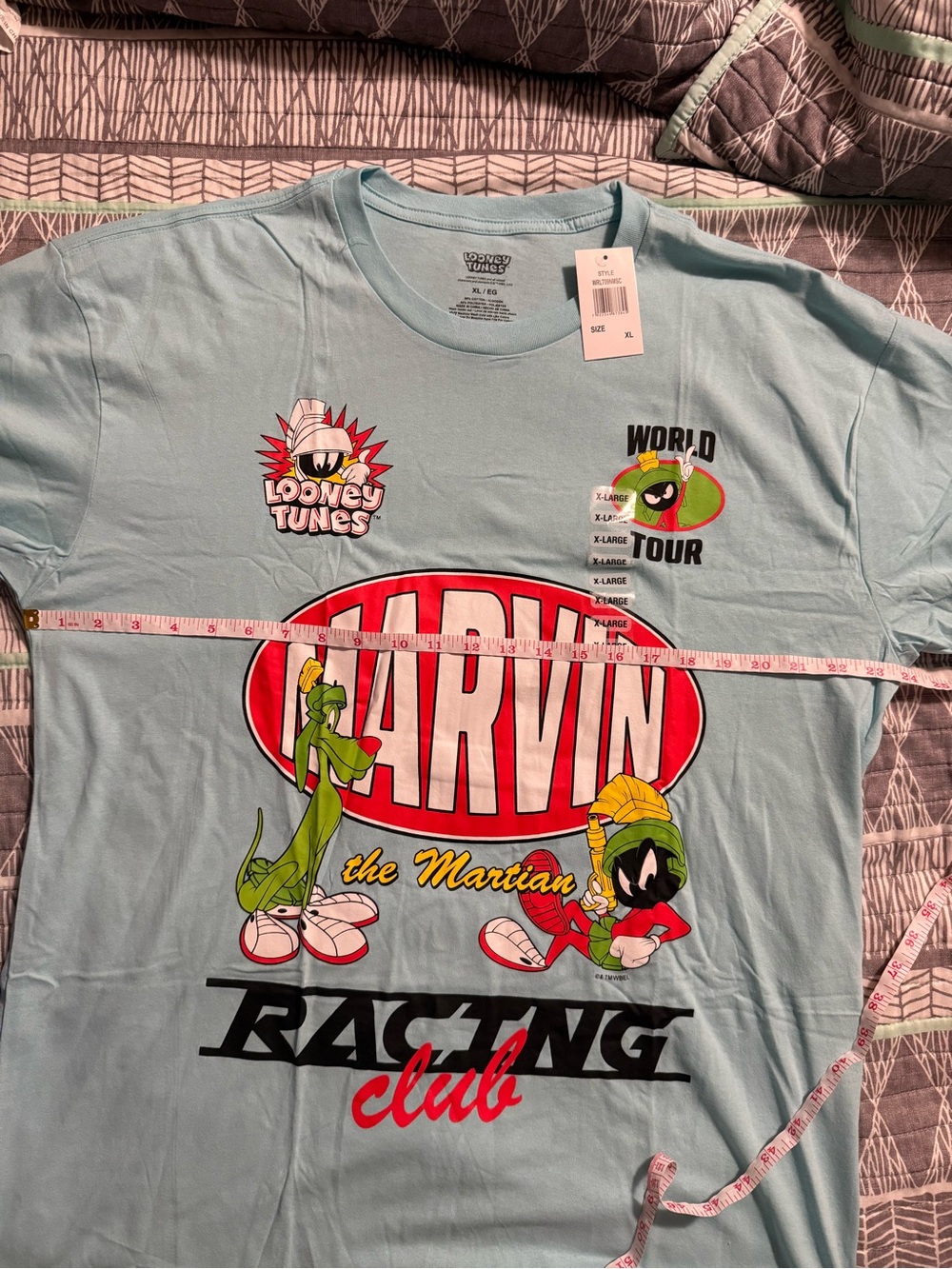 Looney Tunes Marvin the Martian Racing Club Tee in Size XL - Picture 6 of 7
